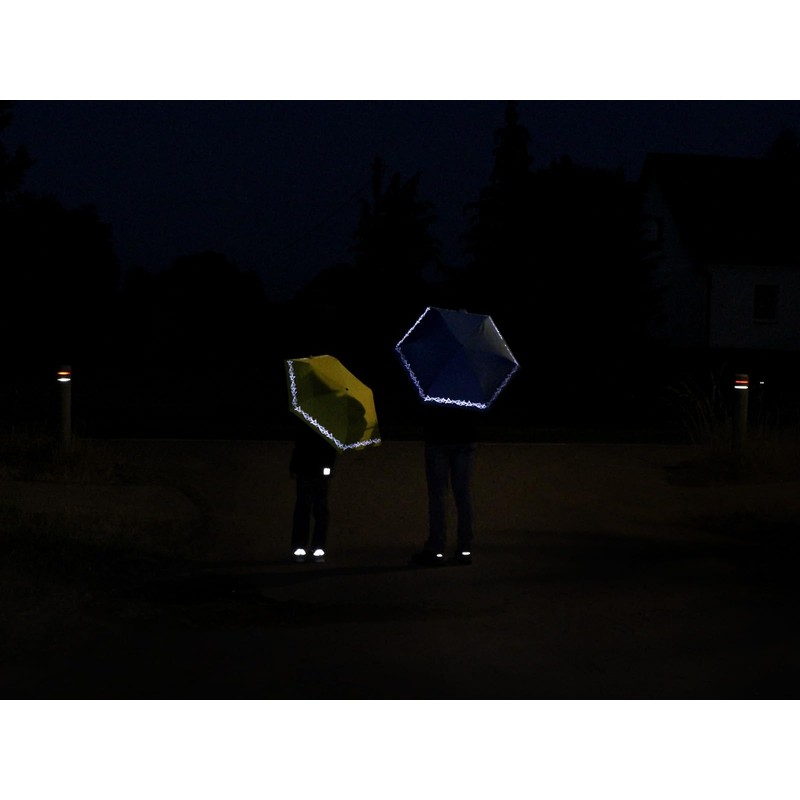 Knirps children's compact umbrella with reflective trim., lime