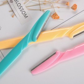 [Lungs_62] Straight Eyebrow Trimming & Grooming Eyebrow Shaver M11643 (46388169) / [룽스_62]일자형 눈썹 다듬기 정리 눈썹정리 칼 M11643 (46388169)