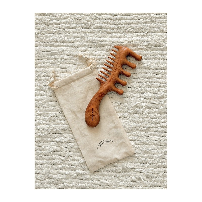 Hiland wooden scalp gua sha / 힐란드 원목 두피 괄사