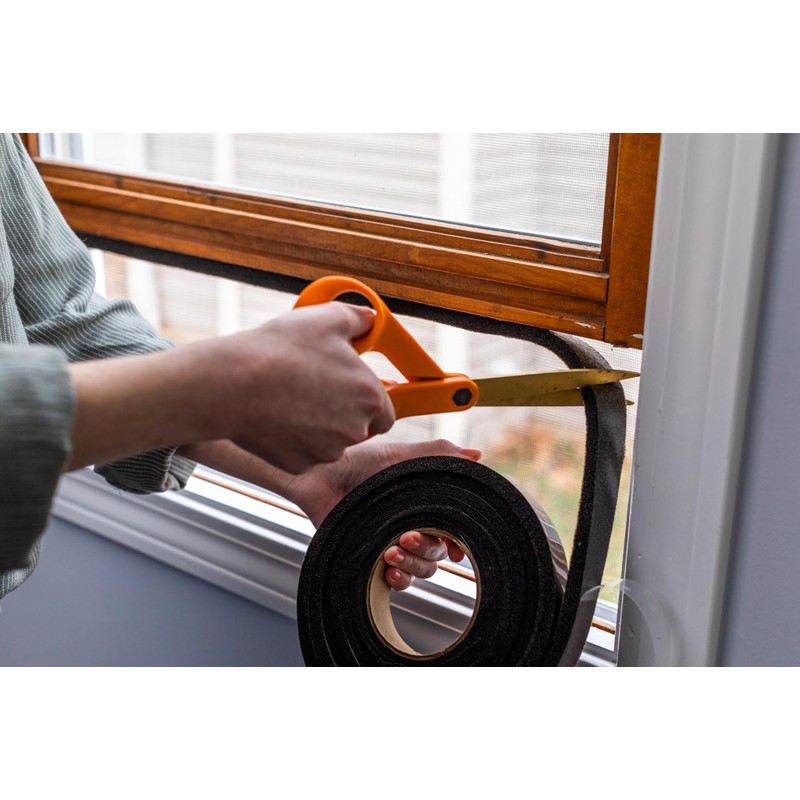 Duck Max Strength Expanding Foam Seal for Doors and Windows,