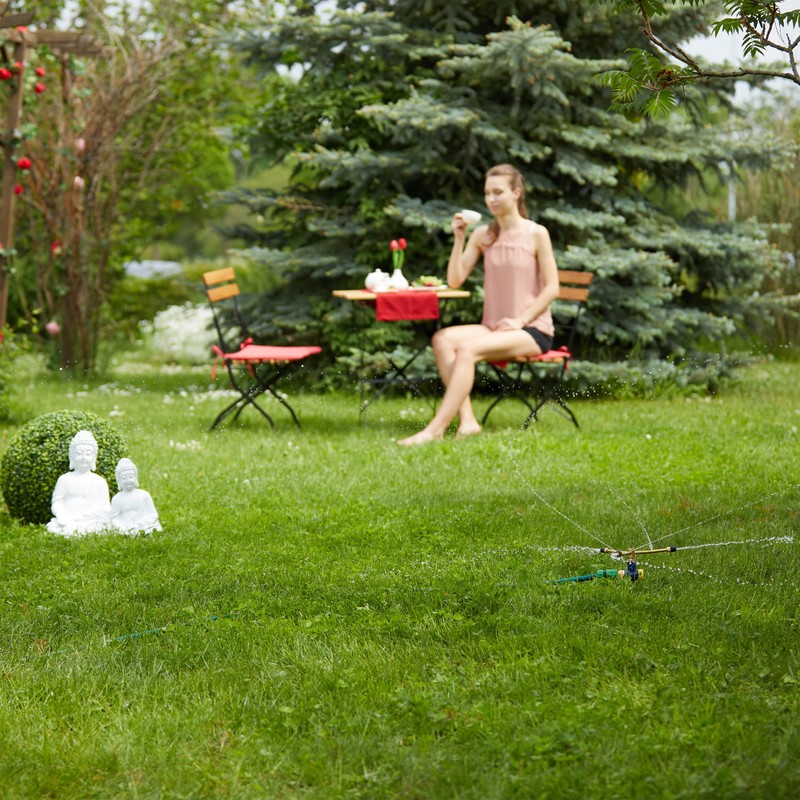 Relaxdays Lawn Sprinkler 360° Garden Irrigation 11m Range Ground Spike