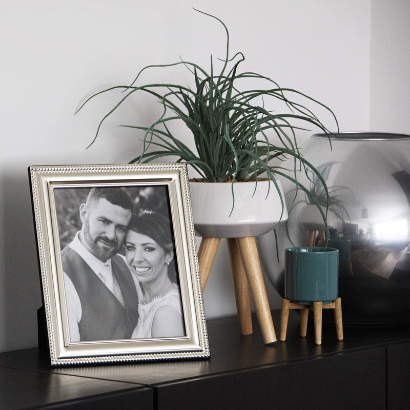 Frametigo Silver Plated Bead Photo Frame - Fits Photo Size