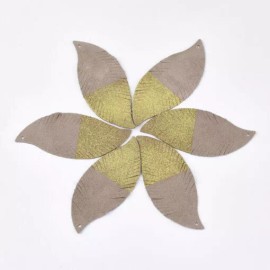 Unbranded 4 pcs. Brown and Golden REAL Leather Sheepskin Dangle Pendants – Leaves – 70mm