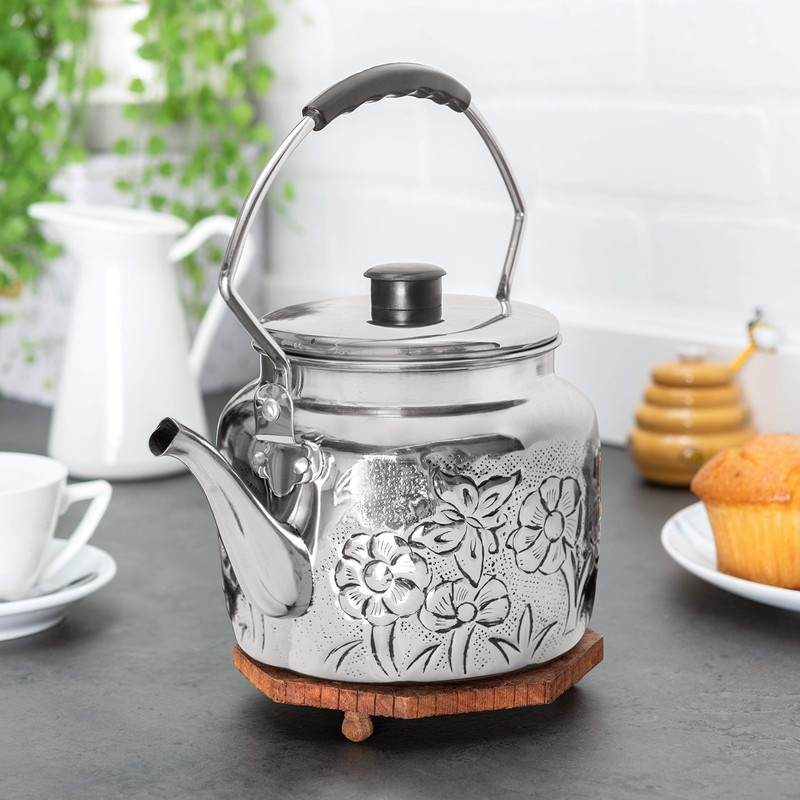 Old Dutch International Butterfly Embossed tea kettle stovetop, 2 quart