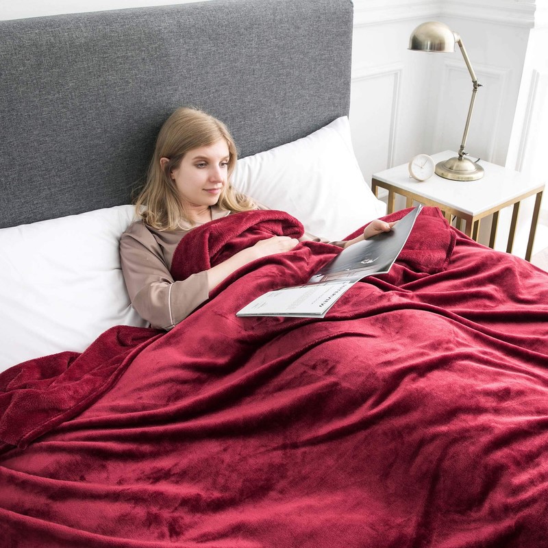 MOONLIGHT20015 Fleece Blanket Throws for Sofas - 400 GSM Burgundy