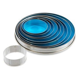 thermohauser Round and Smooth Cookie Cutter Set (Stainless Steel) 9-Piece Diameter 5.0-14.1 cm Packed in Tin Storage Tin