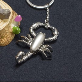Cafurty Metal Scorpion Keychain Silver Key Ring Movable Tail & Feet