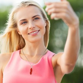 Carnelian Crystal Necklaces for Women Carnelian Necklace with Wire Agate Gemstone Necklace (Silver Carnelian Necklace)