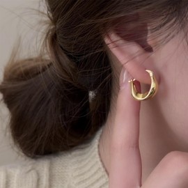 Chunky Gold Hoop Earrings for Women Gold High Polished Small Hoop Earrings Thick Geometric Statement Earrings Minimalist Hinged Clasp U Shaped Earring for Women Jewelry Gift (Gold Hoop Earrings)