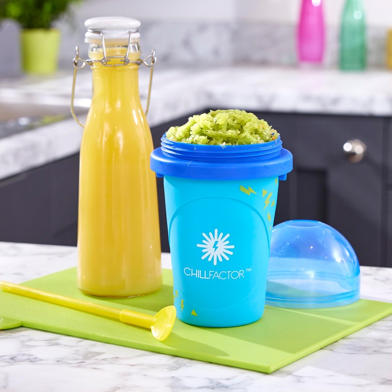 Chill Factor Colour Shock slushy maker Totally Cool Blue- Reusable