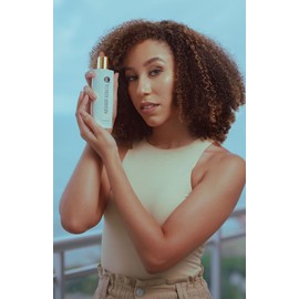 kashmir keratin curl ease Curl Defining Cream shaping moisturizer, with its light cream gel texture, is based on 30% pure glaze and 70% Keratin cream. 8 fl. oz. (8 fl oz)