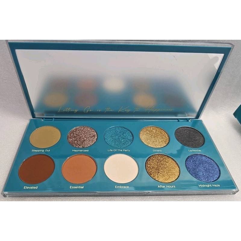 DOMINIQUE THE MOMENT Makeup Eyeshadow Palette 10 Shades $49 Retail