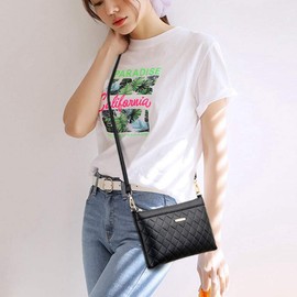 Sunshinejing Small Crossbody Bag for Women Leather Shoulder Bag Lightweight Cell Phone Wallet Wristlet Purse (Black)