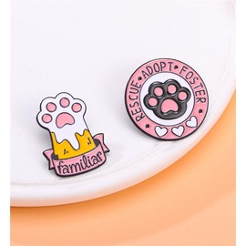 Cute Cat Paw Enamel Pins Cartoon Creative Cat Heart love Paw Cats Club Pins For Jackets Backpack Jeans Shirt Bag Lapel Badges Accessories Women Girls Fashion Jewelry