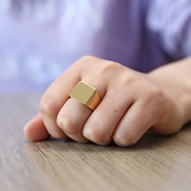 HZMAN Stainless Steel Square Signet Rings for Men Polished Thumb Ring for Dad Father Party Cocktail Jewelry Gift (Gold,10)