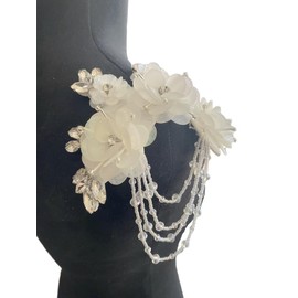 PLune 3D three-dimensional flower Rhinestone Applique Sewing Shining Beads Stones Trim Crystal Fringe Patches for Dress Clothes Accessories 5.5X6.2inches (Silver,B)