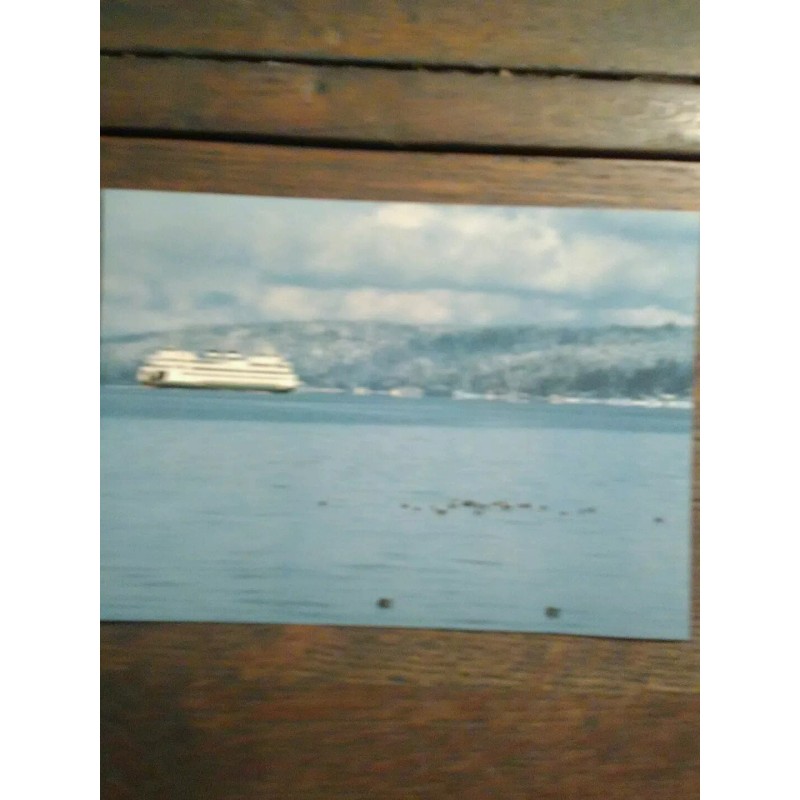 PACIFIC NORTHWEST WASHINGTON STATE FERRIES CHRISTMAS POST CARD FERRY IN