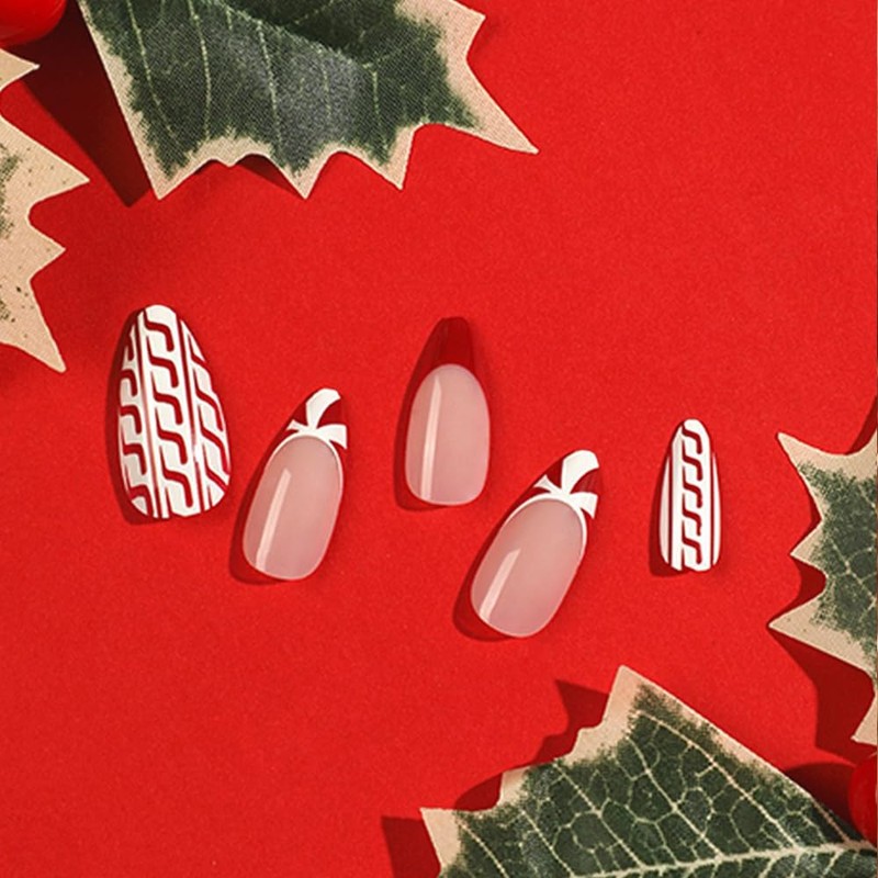 Christmas Press on Nails Medium Almond Fake Nails Candy Design