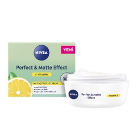 NIVEA Perfect & Matte Effect C Vitaminli Yüz Bakım Kremi (50 ml), Matlaştırıcı, Nemlendirici Yüz Kremi, Eşit Cilt Tonu
