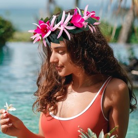 KorViSHOW Pink Hawaiian Flower Crown, Artificial Tropical Flower Headband, Hawaii Floral Headpiece with Ribbon for Women Girls Hawaiian Summer Beach Vacation Costume Hair Accessories