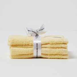 Homescapes Set of 4 Luxury Wash Cloths Cotton 30 x 30 cm, 4 Flannels Pastel Yellow, 100% Egyptian Cotton, 500 g/m²