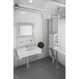 Southampton Stoker, Pine Tar, Sea Soap, A Manly Scent that Women can't resist!