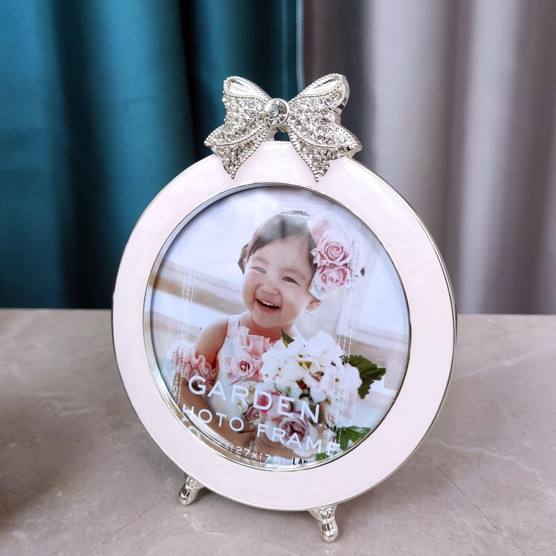 IELEPHONIX 3.5 * 3.5inch Pink Enamel Mini Round Picture Frame,Bow