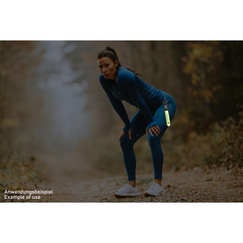 Kabelmeister LED Light Strip/Flashing Light with Mounting Hooks – Reflective