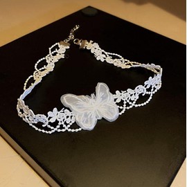 BETHYNAS White Gothic Lace Butterfly Chain Collar Necklace Lace Pattern Choker Necklace Elegant Pure Beautiful Bride Wedding Accessories Vintage Neck Jewelry for Women and Girls (White)