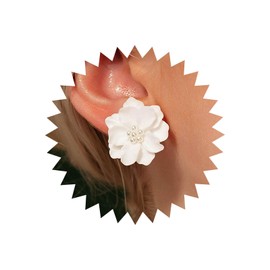 TseenYi Boho Acrylic Flower Earrings White Flower Stud Earrings Tiny Pearl Floral Earrings Vintage Layered Flower Acrylic Earrings Bridal Flower Wedding Earrings Jewellery for Women and Girls, Acrylic