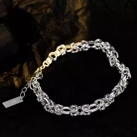 ELeJei Boutique Love Knot Sterling Silver Bracelet