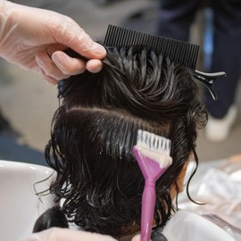 4Pcs Grip Clips for Hair Sectioning, Non-slip Hair Clips Comb Styling Parting Combs Clips for Professional Salon Home Styling Haircuts Dyeing (Black, Large)