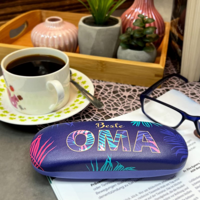 GRUSS & CO Glasses Case with "Grandma" Motif Hard Case