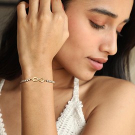 Infinity Sign Tennis Bracelet Gold Silver – Adjustable Friendship Bracelet Made of Stainless Steel, Jewellery Gifts for Mother Wife Girlfriend, Women's Bracelet with Zirconia for Women, One size