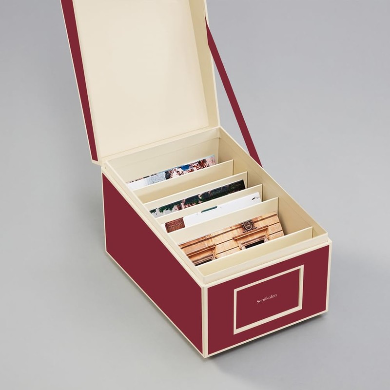 Semikolon CD & photobox in Bordeaux (dark red)