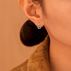 Cute Turtle Hoop Earrings for Women Crystal Cubic Zirconia Sea Turtles Huggie Hoops Ocean Animal Cartilage Hinged Earrings Fashion Beach Holiday Jewelry (Blue)