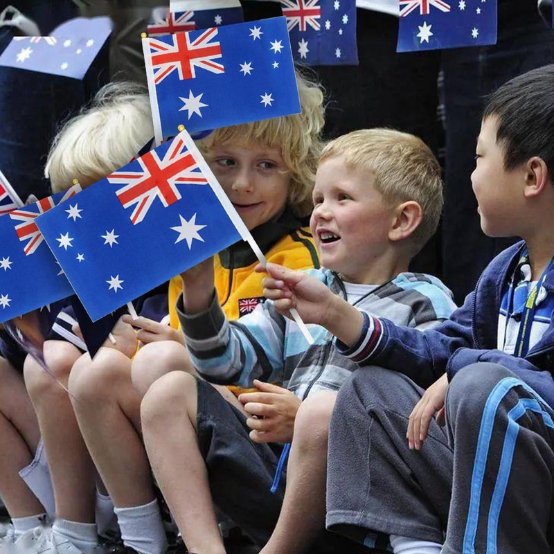 Fiohiros 15 Pcs 5.5x8.3 in Australia Hand Waving Flag, Australia