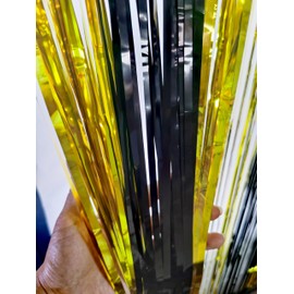 CYBERNOVA 2 Pack Fringe Curtain Backdrop two-toned, 3.2Ft x 6.6Ft Metallic Tinsel Foil Fringe Streamers Curtains Background for Wedding Birthday Anniversary Graduation Party Decoration (gold-black)