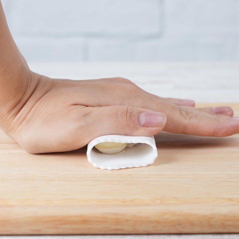 Pearl Metal C-3602 Garlic Peeler, Easy, Convenient Accessory, Made in