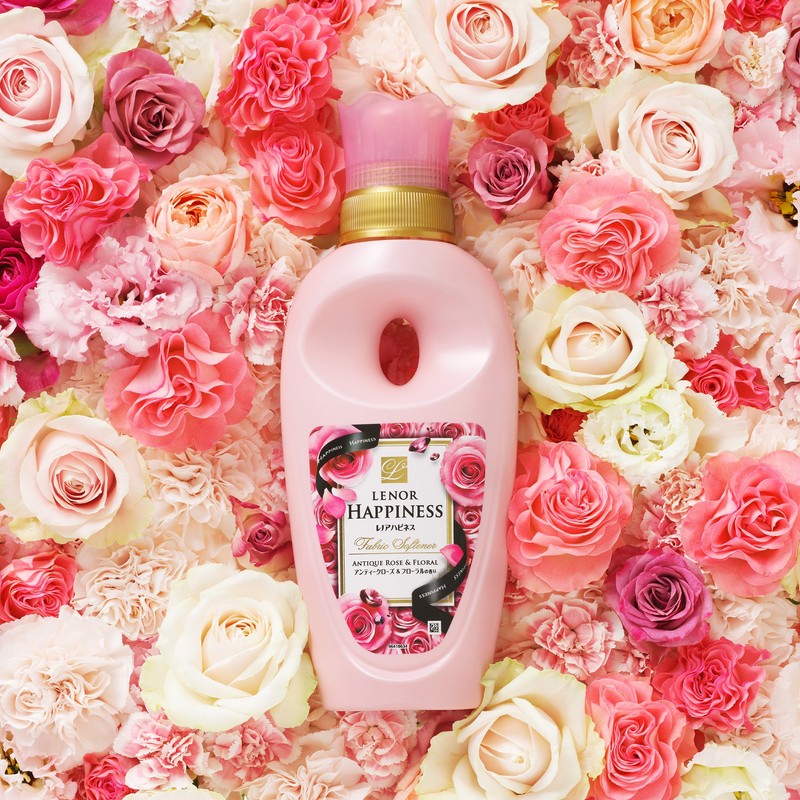 レノアハピネス アンティークローズ&フローラル 本体 600ml