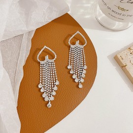Rhinestone Heart Tassel Earrings for Women Sparkling Crystal Long Tassel Earrings Heart Shaped Dangling Earrings Gifts for Her