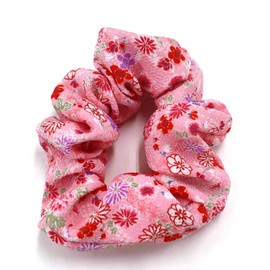 Japanese Pattern Crepe Scrunchie (Small Chrysanthemum Navy)