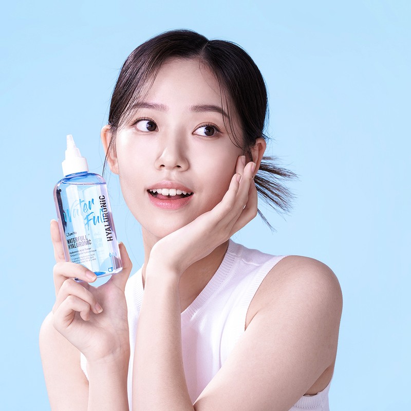 Jumiso Waterfull Hyaluronic Acid Toner 250ml / 주미소 워터풀 히알루론산