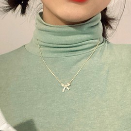 Aneneiceera Fashionable Shiny Rhinestone Bow Tie Necklace Choker Gold Chain Bling Bow Tie Pendant Necklace Bow Tie Crystal Necklace Jewellery for Women Girls, Metal Material, Rhinestone