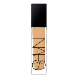 Nars Natural Radiant Longwear Foundation | Stromboli Med 3