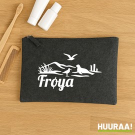 Huuraa Kulturbeutel Frøya Norwegen Geschenk 1 Liter Charcoal Filz Frøya Geschenkidee