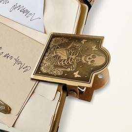 ANATTASOUL Travel Diary Clip Metal Book and Bill Binder Clips Alloy Antique Bronze Vintage Skeleton and Book Decorative Travellers for Travellers Art Journaling Reading Decoration