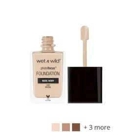 Wet n Wild Photo Focus Foundation, Golden Beige - Medium skin, warm undertone
