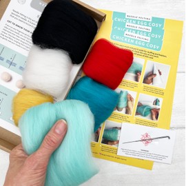 Bergin & Bath Needle Felting Kit - Chicken Egg Cosy - Learn to Felt This Quirky Hen for Your Breakfast Table. A Fun Craft kit for Adults and Teens.