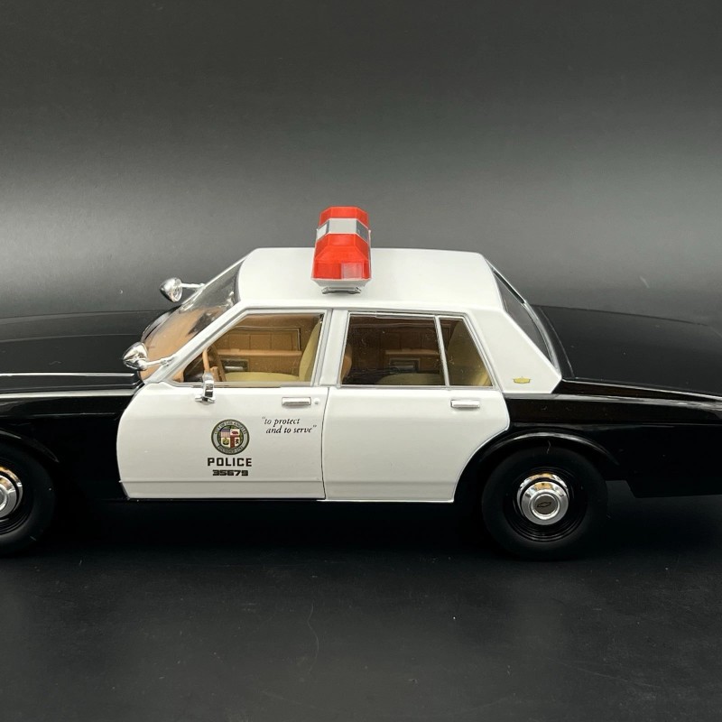 LED-Compatible Lightbar 1/18 Red Smith Wesson 8780 8880 8980 Lightbar